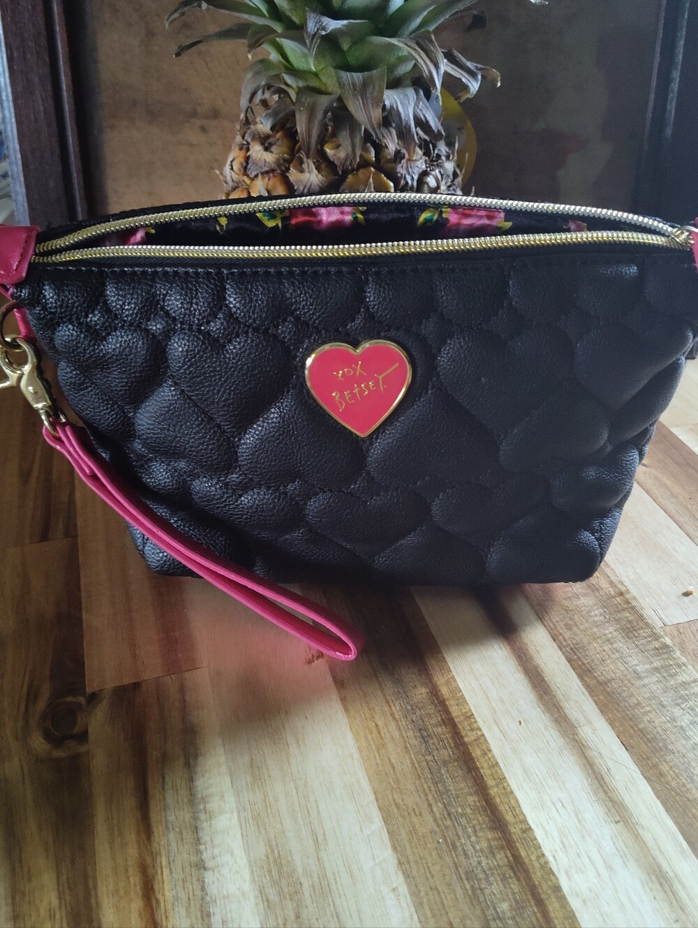Xoxo Betsey Pouch Betsey Johnson
